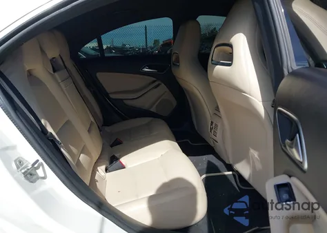 2018 Mercedes-Benz Cla 250 z USA, uszkodzony, nr VIN WDDSJ4EB0JN590833